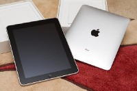 iPad 4G + WiFi ! 32GB Fehér - Fekete Színben 